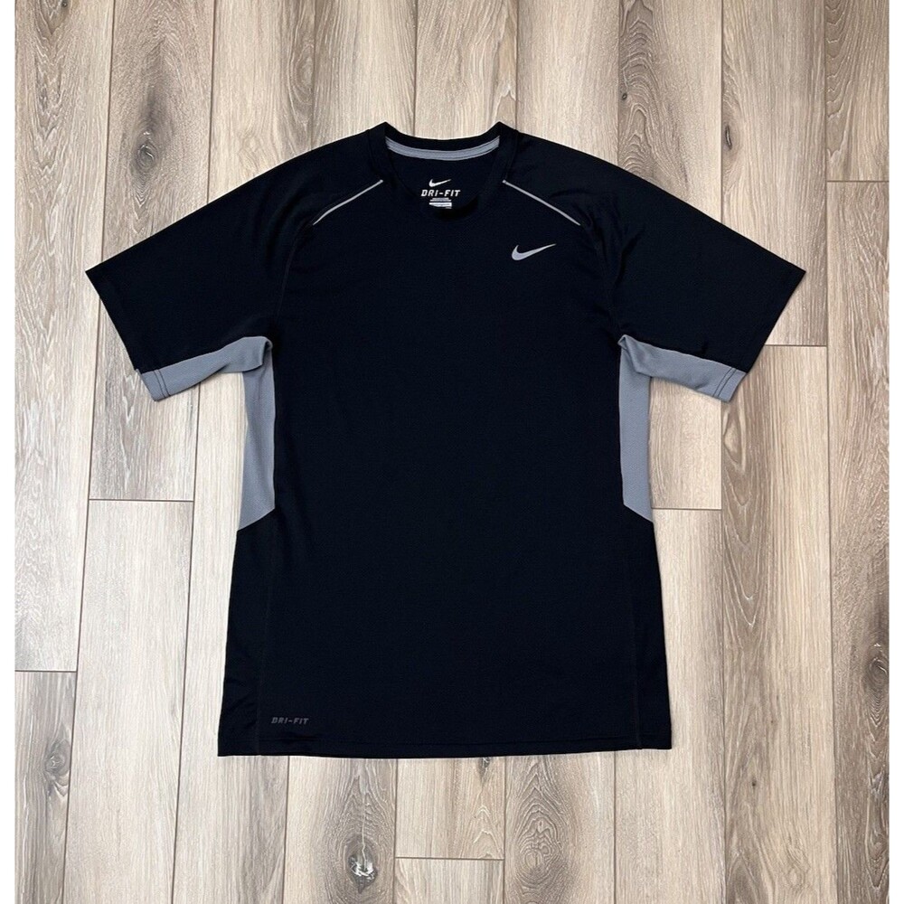 Nike Dri-Fit Athletic T-Shirt Short Sleeves Mens Size Medium Black/Gray Stretch